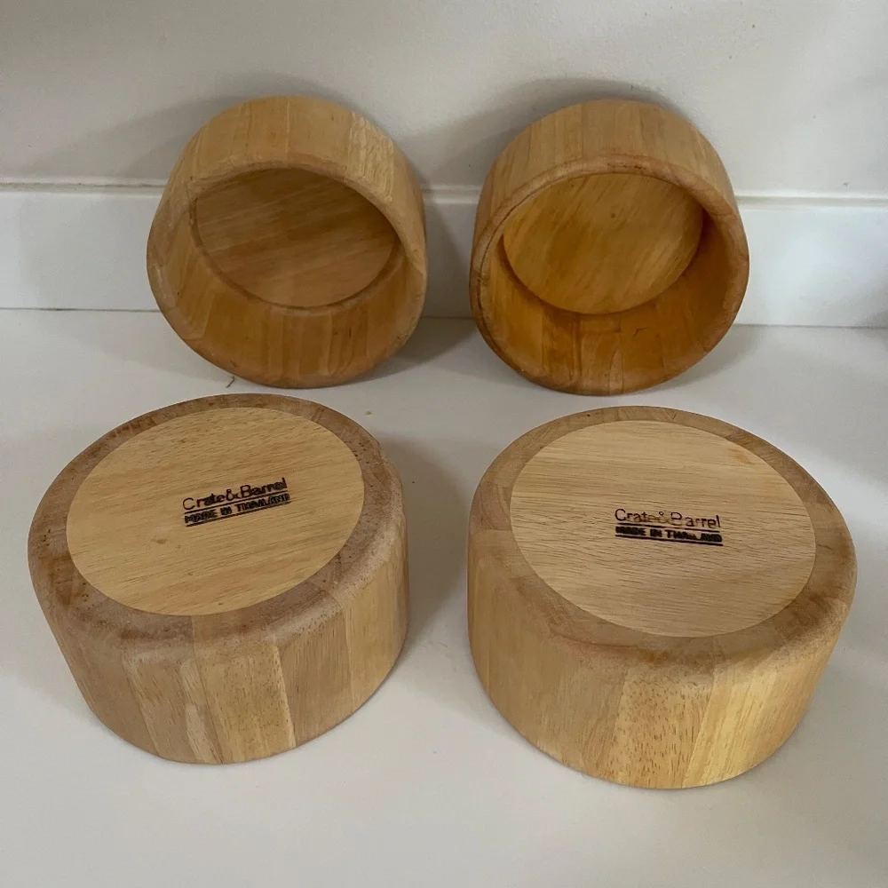 Crate & Barrel Wooden Salad Bowls Serving Dish Set of 4